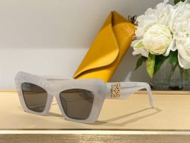 Picture of Loewe Sunglasses _SKUfw50080231fw